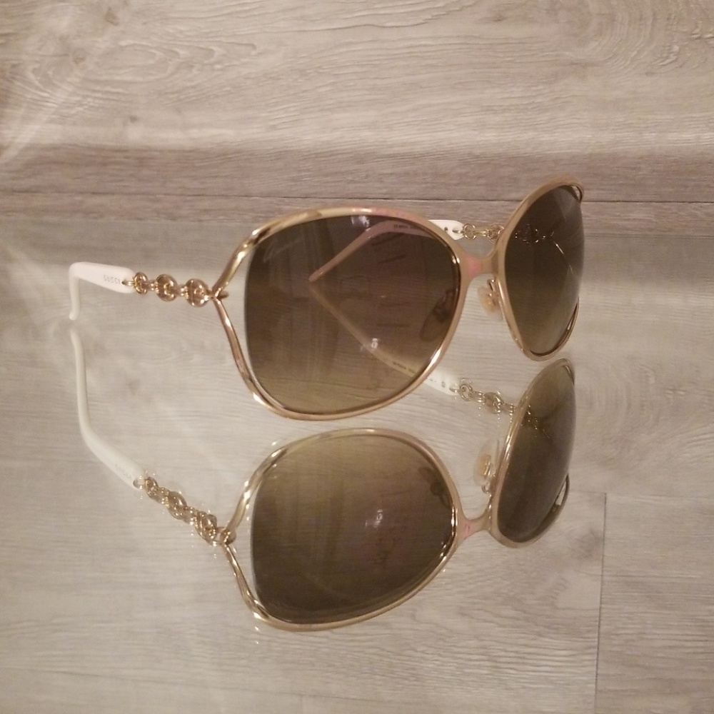 Authentic gold Gucci sunglasses